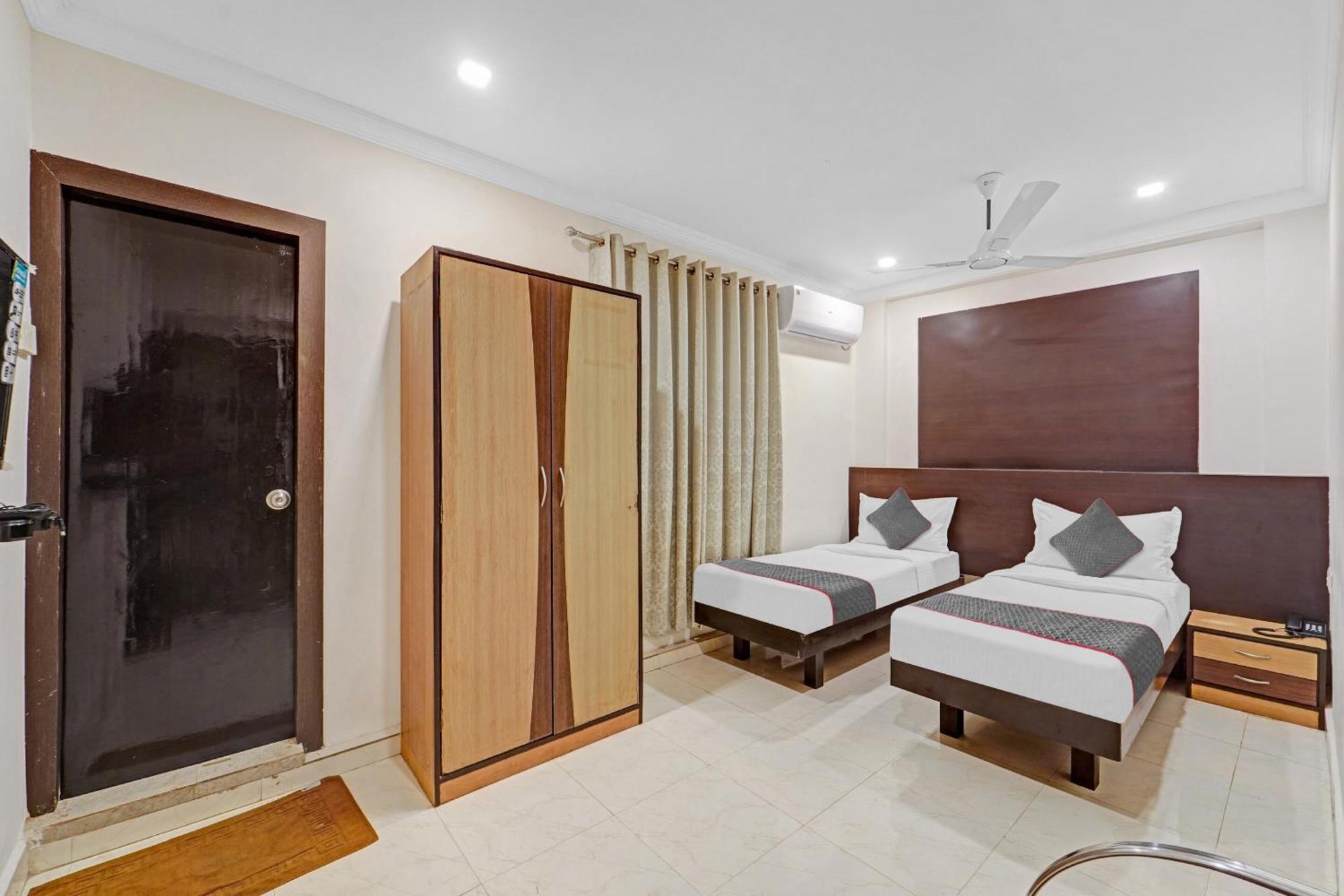 Hotel Collection O Mount Road Rich Mount Near Marina Beach Chennai Exterior foto